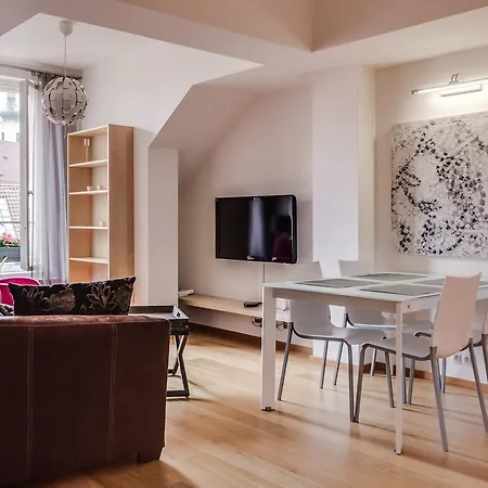 Amavi Mostecka Apartments 아파트