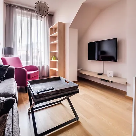 Amavi Mostecka Apartments 프라하