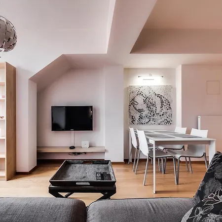 아파트 Amavi Mostecka Apartments 프라하
